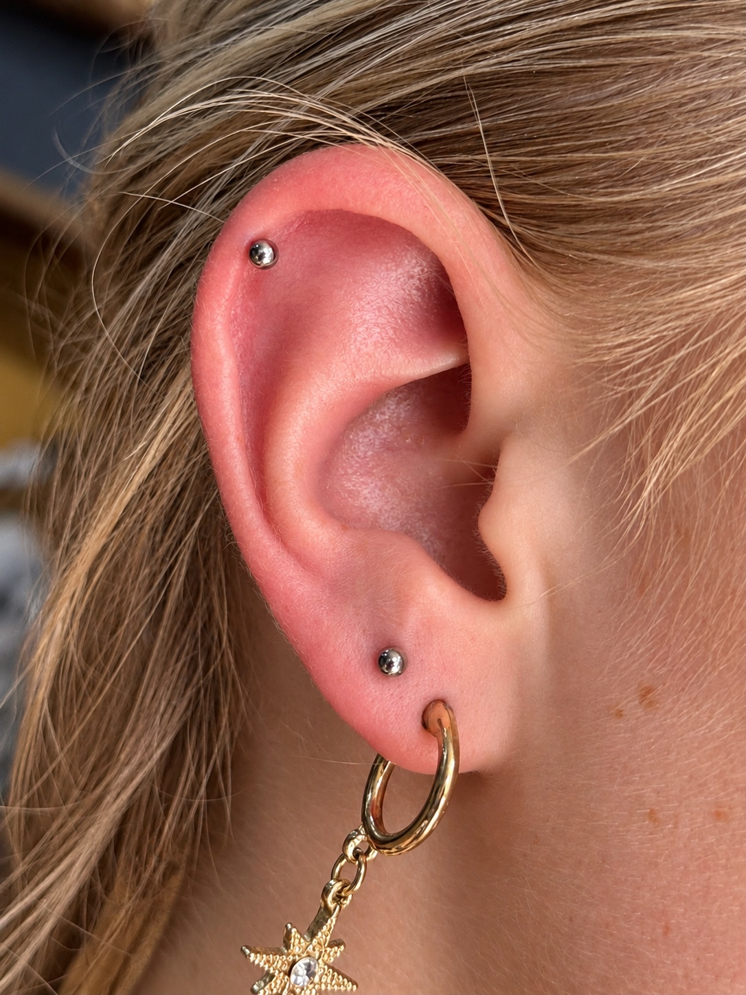 Minimal helix piercing